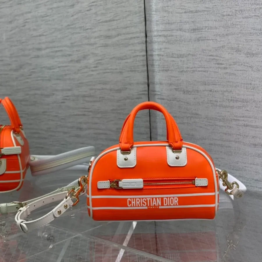 VIBE Series size：17*8*11cm