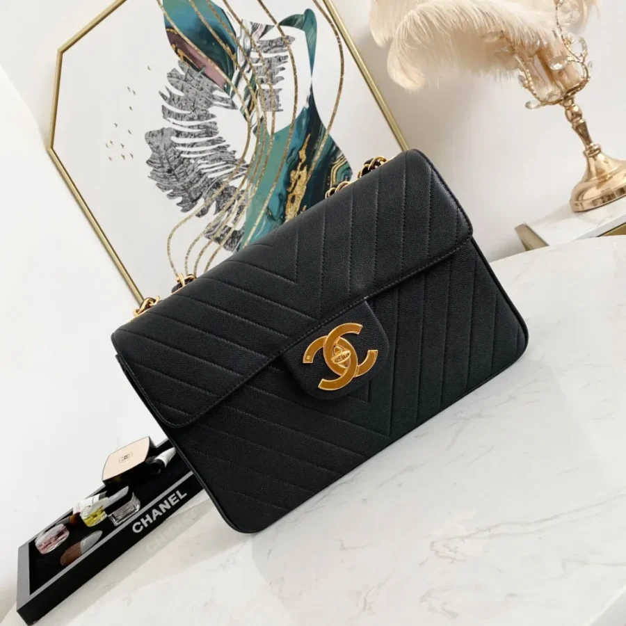 Size: 30.21.8cm