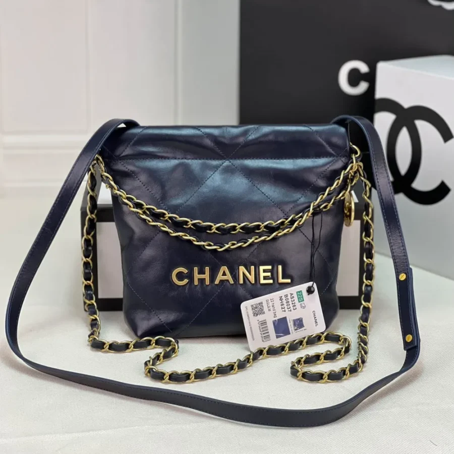 CHANEL Model: 3989 Size: 25x23x7cm