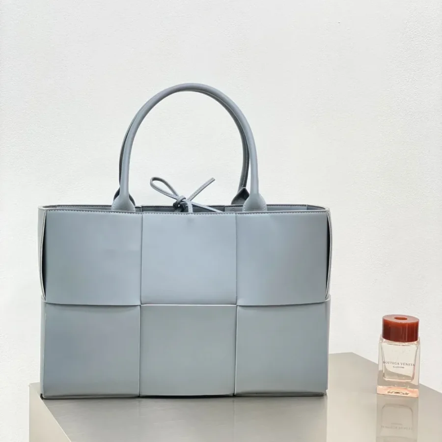 BV ARCO TOTE Handbag Size:38x25 609175