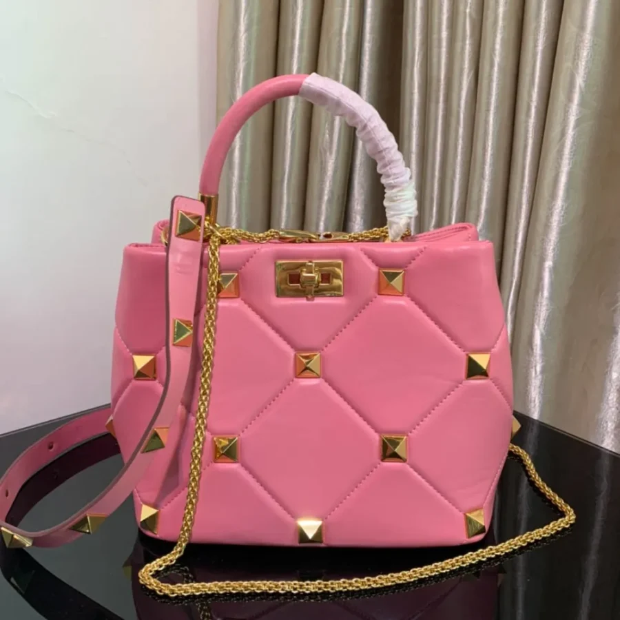 Valentino Model:0097L Size:25x 23x 16cm