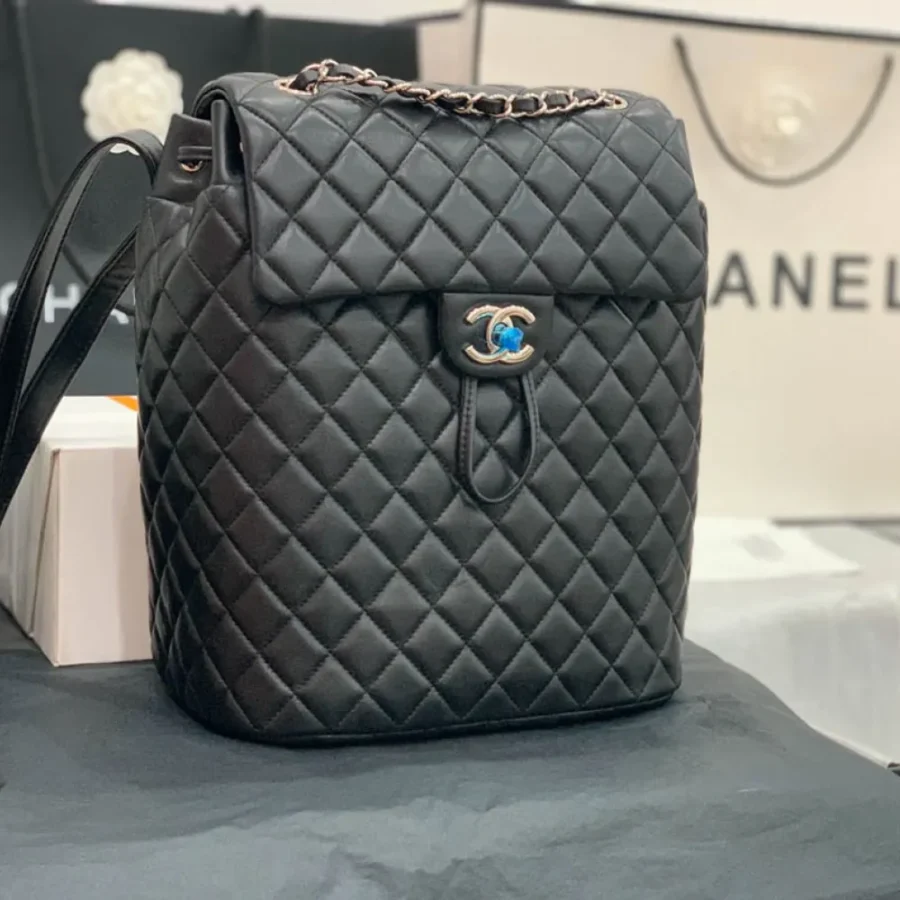 CHANEL Model: 91122# Size: 30X25X15CM