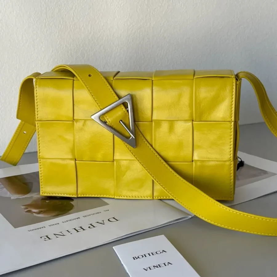 BV Cassette bag Size: 23x15cm 667298