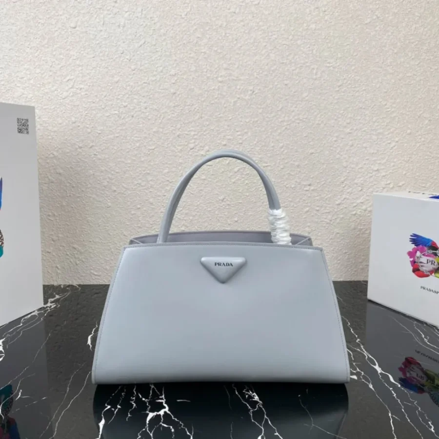 Prada Handbag Size: 33x18cm 1BA327