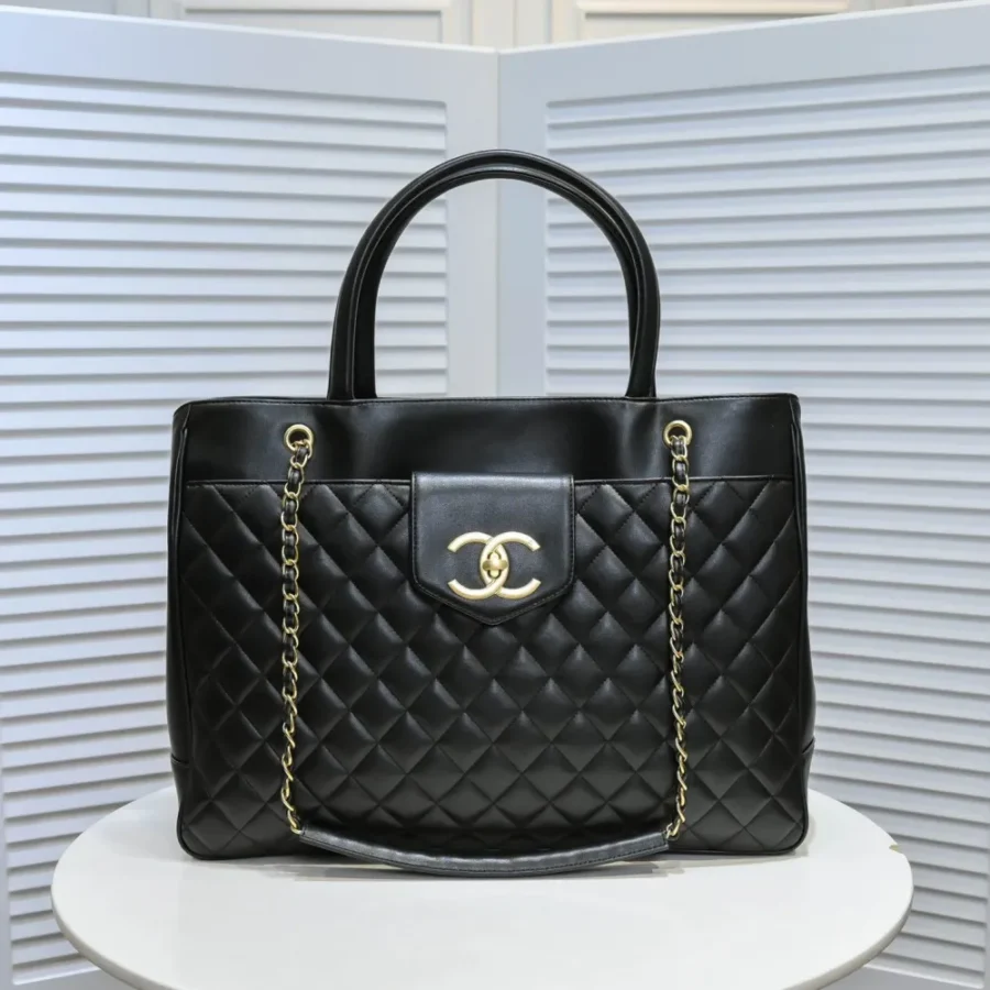 chanel size: 42*32*12