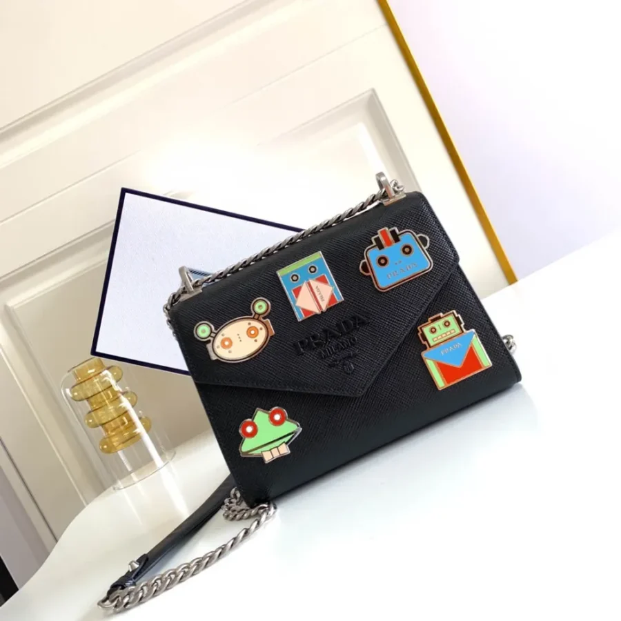 Prada Shoulder Bag Size: 21.14x10cm
