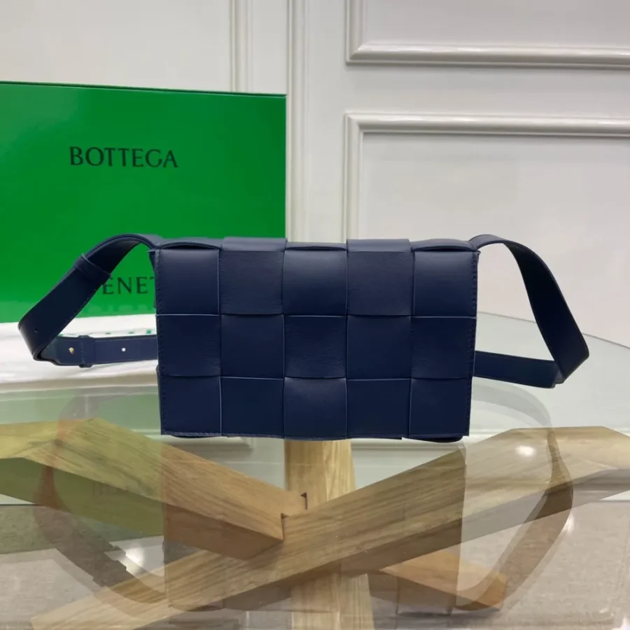 BV Cassette Bottega Veneta bag Size: 23x15cm