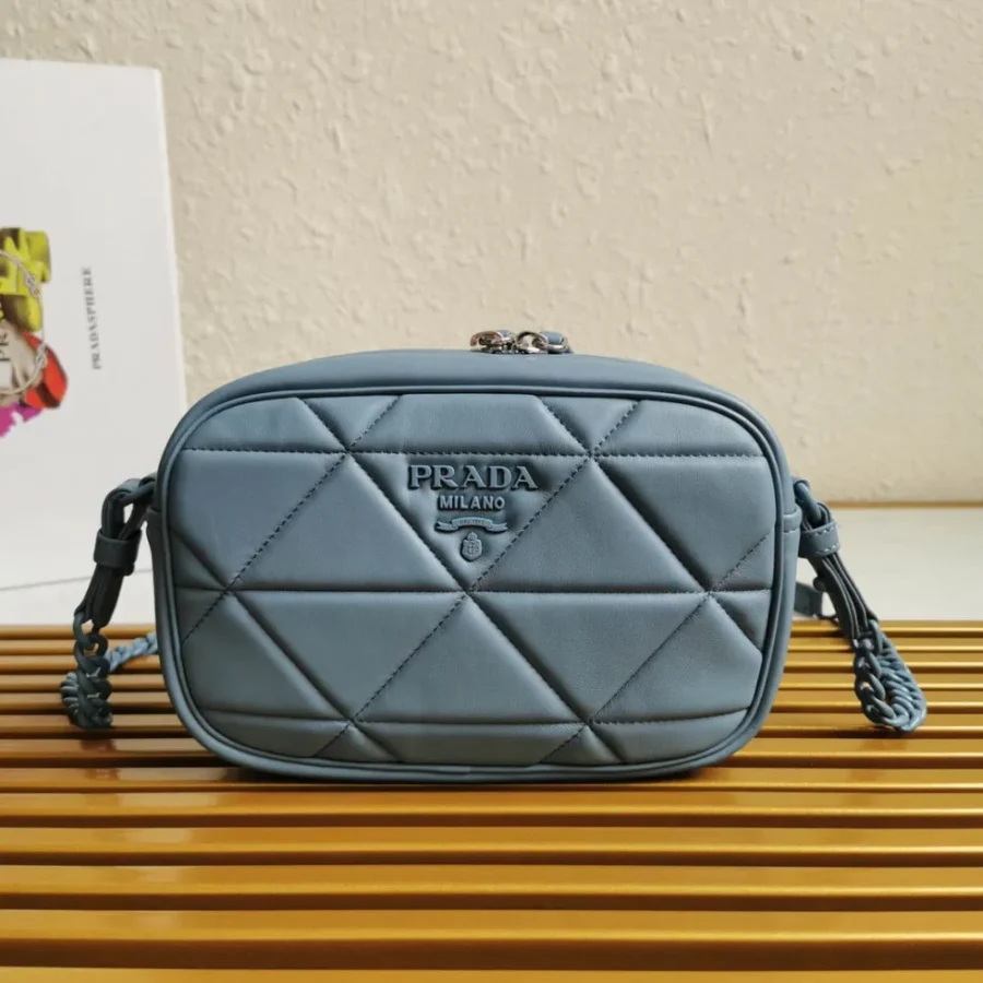 Prada Shoulder Bag Size: 13.5 x21 cm 1BH141