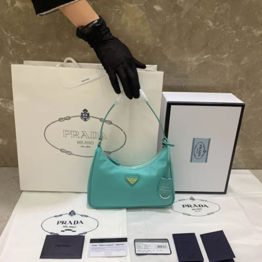 Prada Handbag Size:22x18cm 1NE204
