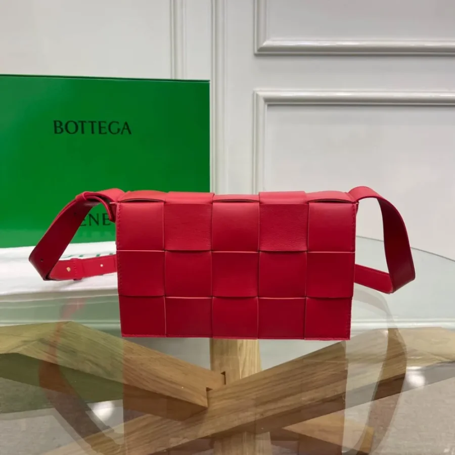BV Cassette Bottega Veneta bag Size: 23x15cm