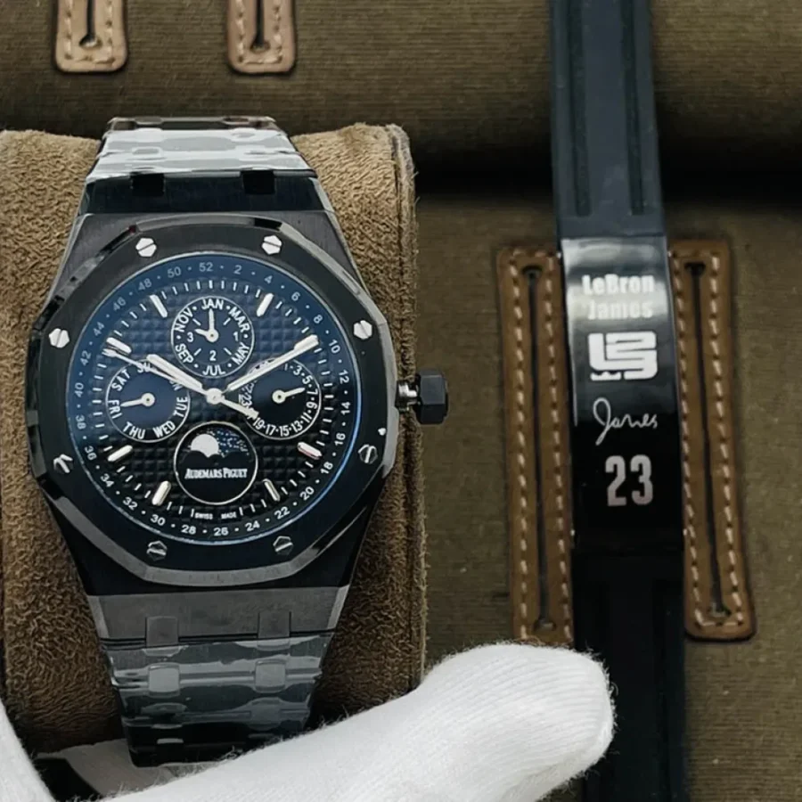 Audemars Piguet watch Diameter: 41MM