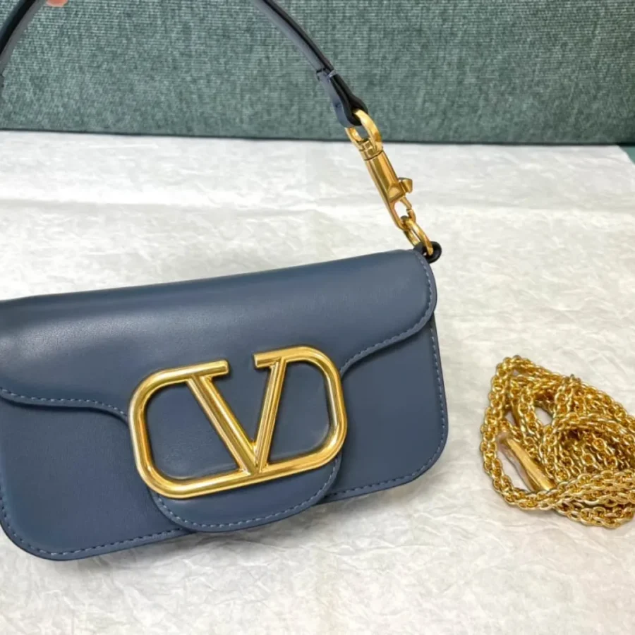Valentino Model: 1133S Size: 20x 11x5cm