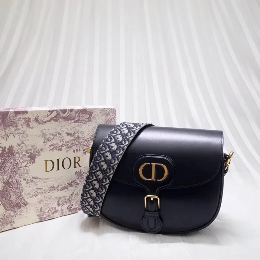 Size:27x19-5x8CM