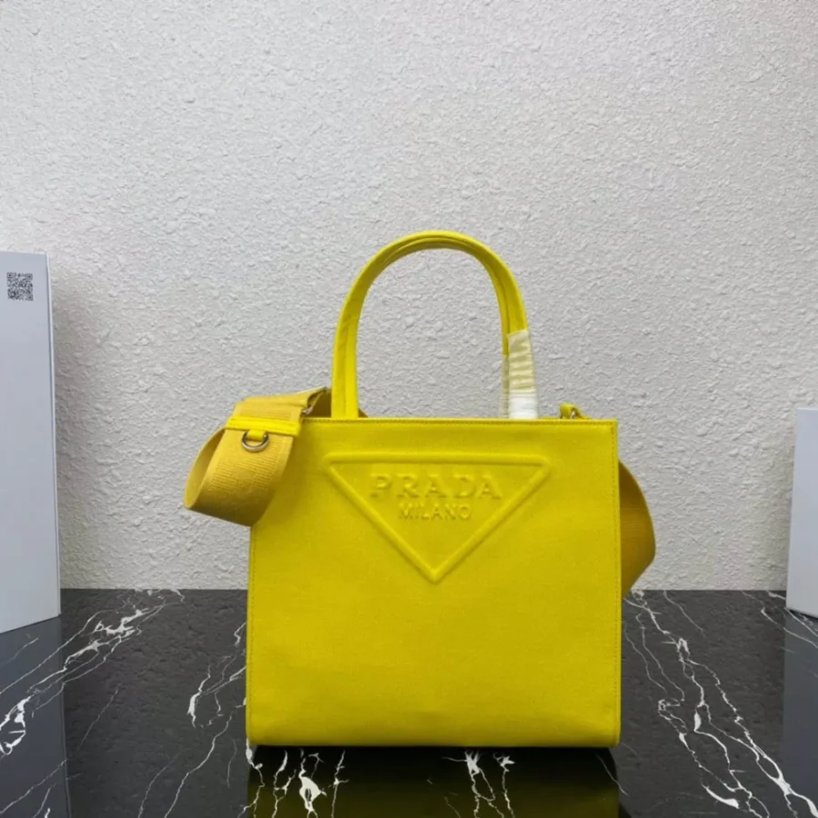 Prada Tot Bag Size: 26x23.5cm 1BG382