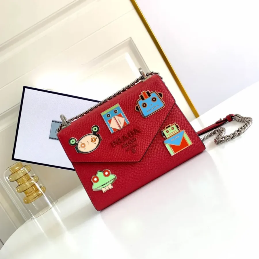 Prada Shoulder Bag Size:21.14x10cm