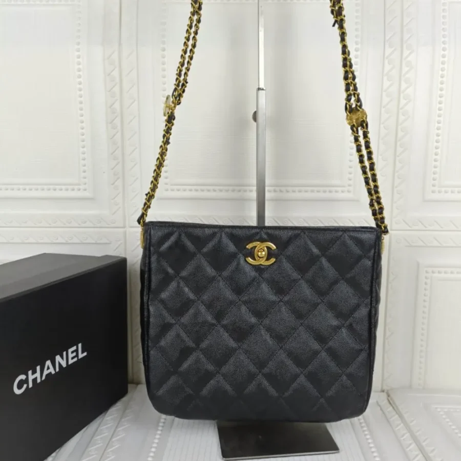 Chanel Goddess Bag Size: 31*23*10cm Style: 8003