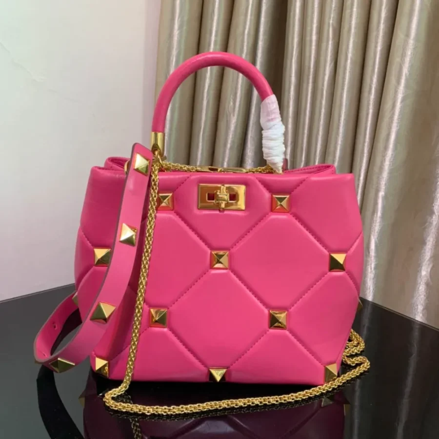 Valentino Model:0097L Size:25x 23x 16cm