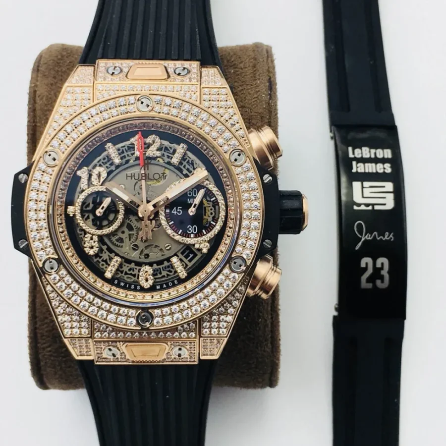 Hublot Big Bang watch Diameter: 45.5 mm