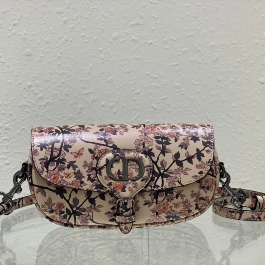 Bobby East-West bag Size 22cmx13x5