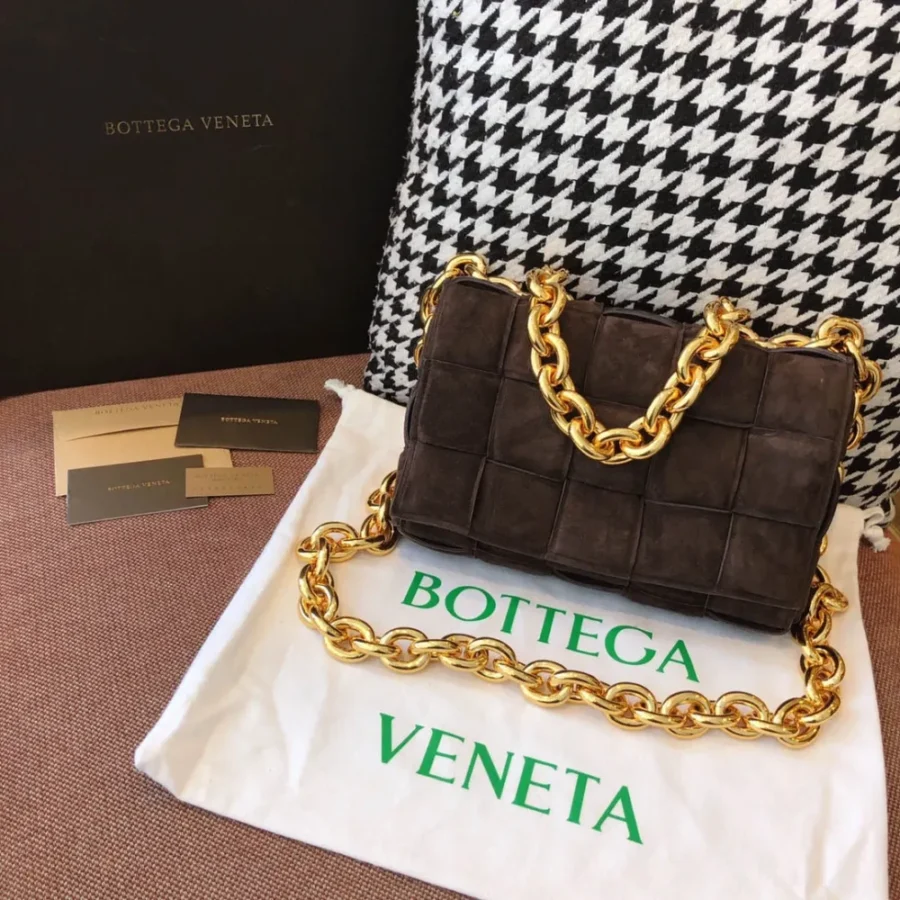 BV Pillow Bag Size: 26cm Chocolate