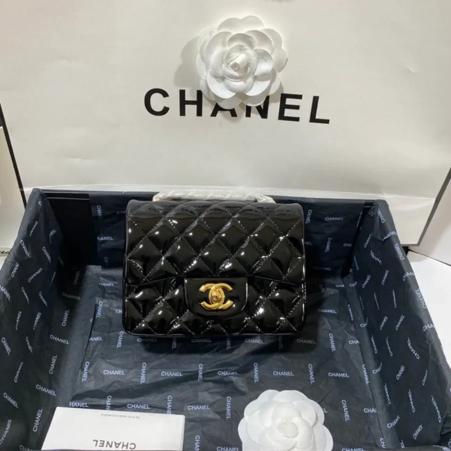 Lambskin Model: 1115 Size: 17cm