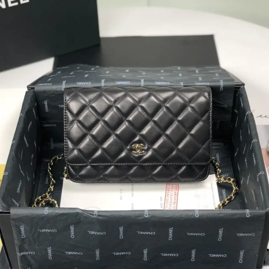 Lambskin Shoulder Chain Bag Style Number: 33814