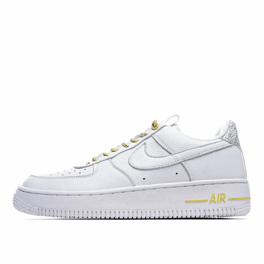 NIKE WMNS AIR FORCE 1 07 LX