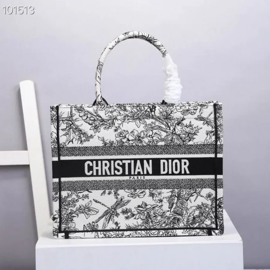 Book Tote size:36.5cm