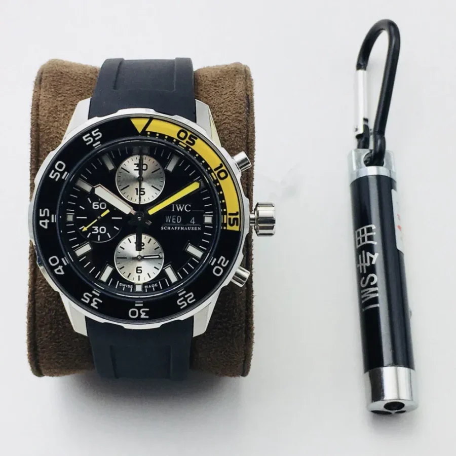 IWC Ocean Series watch Diameter: 44 mm