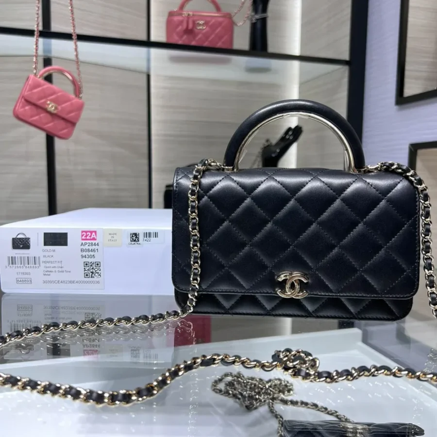 Hand-held diagonal bag Model: AP2844Y9720
