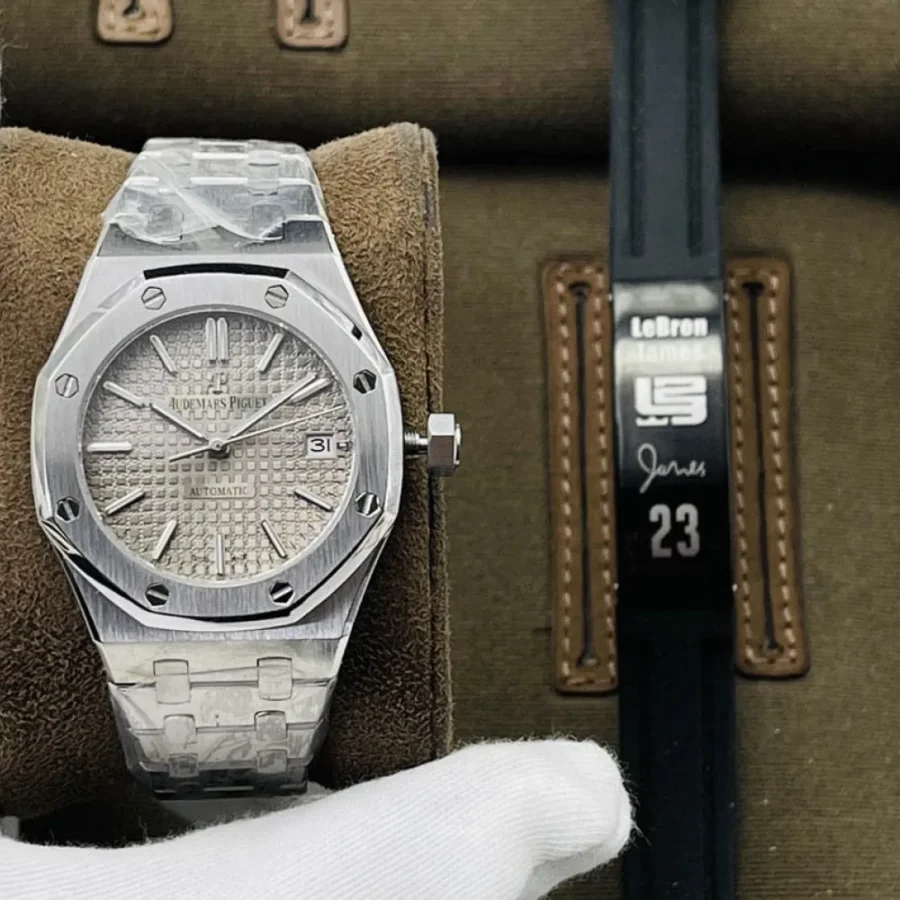 Audemars Piguet watch Diameter: 37*9.8MM