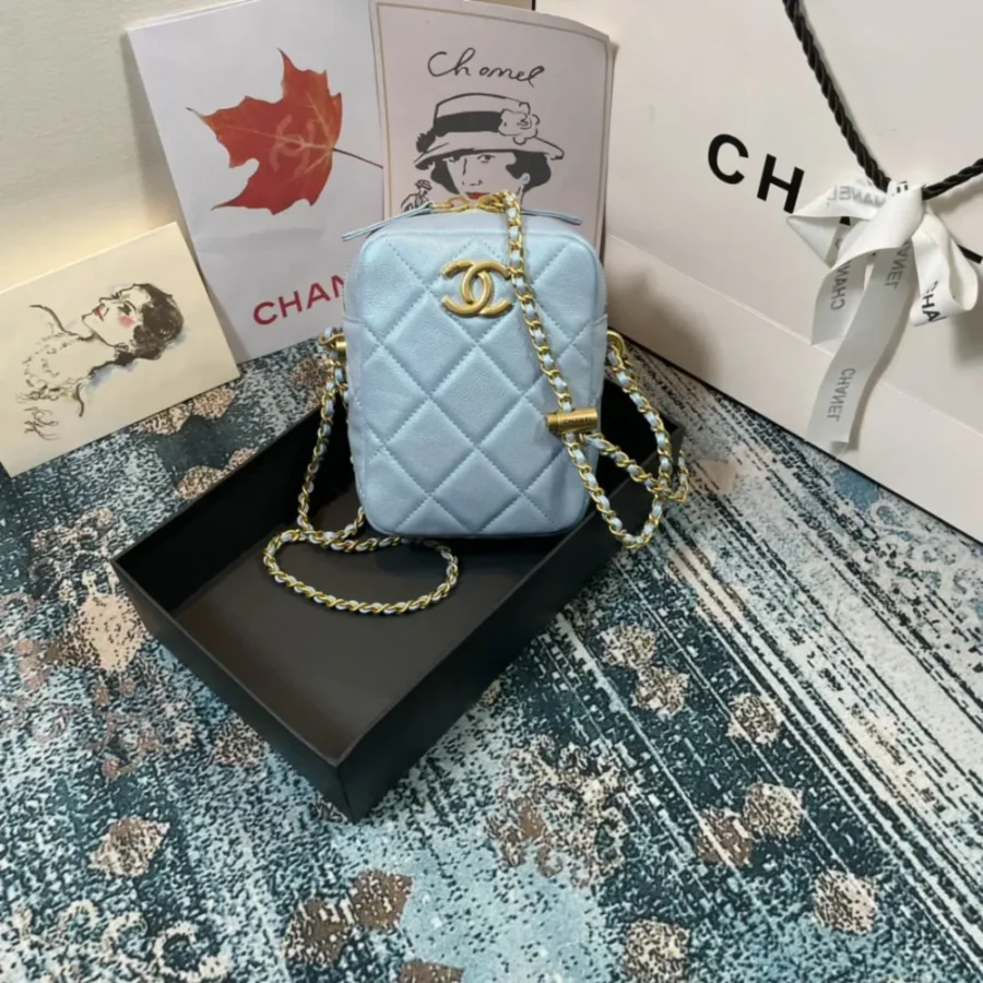 Chane•l Model: AS2857 Size: 12x17x6cm