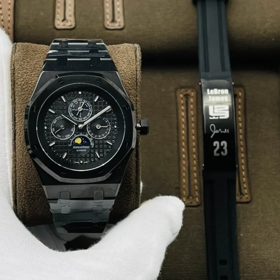 Audemars Piguet watch Model 26574 Diameter: 41*9.50 mm