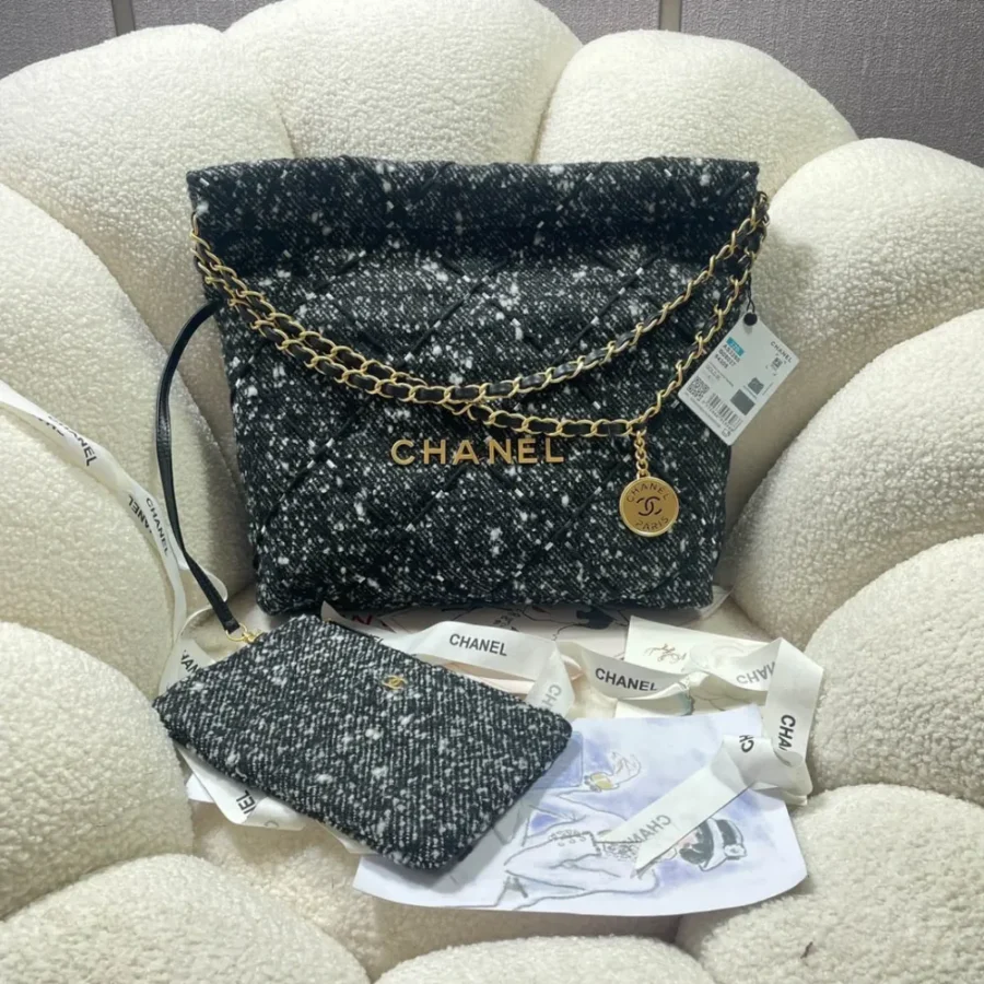 Size: 35x37x7cm
