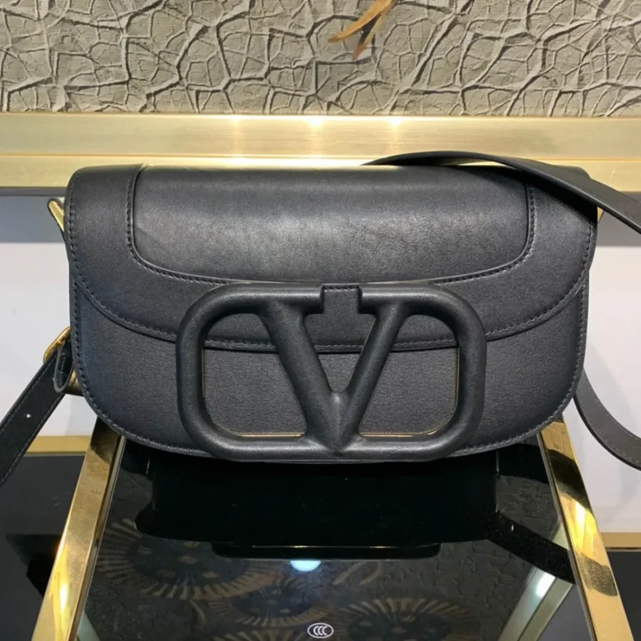 Valentino L shoulder bag