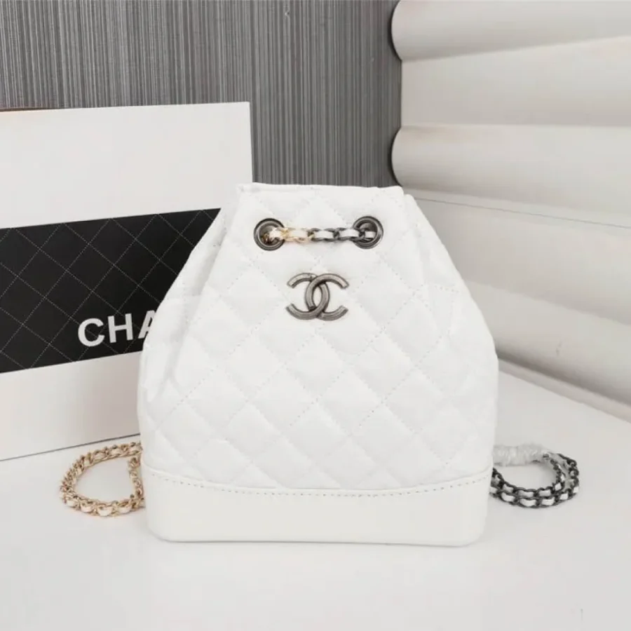 Chanel Stray Backpack Size: 24-23-11.5cm Style: 1018