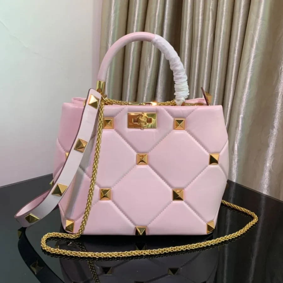 Valentino Model:0097L Size:25x 23x 16cm