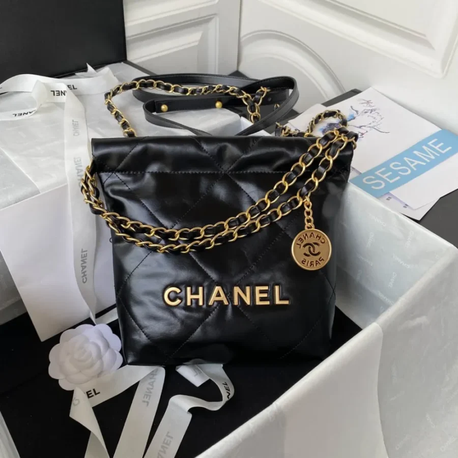 Chanel antique silver model AS3263 size: 18X20X6.5cm