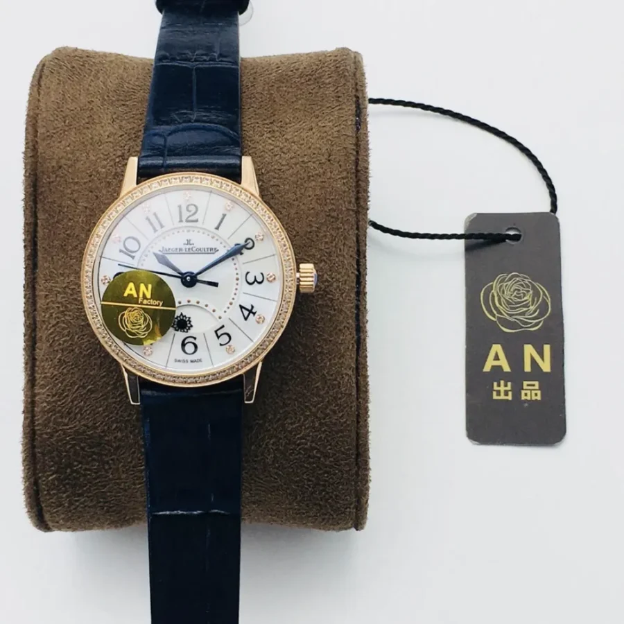 Jaeger-LeCoultre Simple Series Watch Size: 29MM*8.9MM