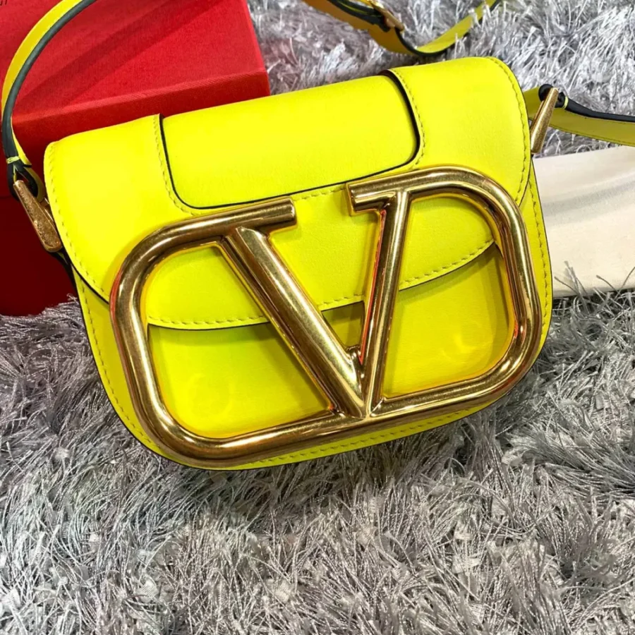 Valentino S shoulder bag