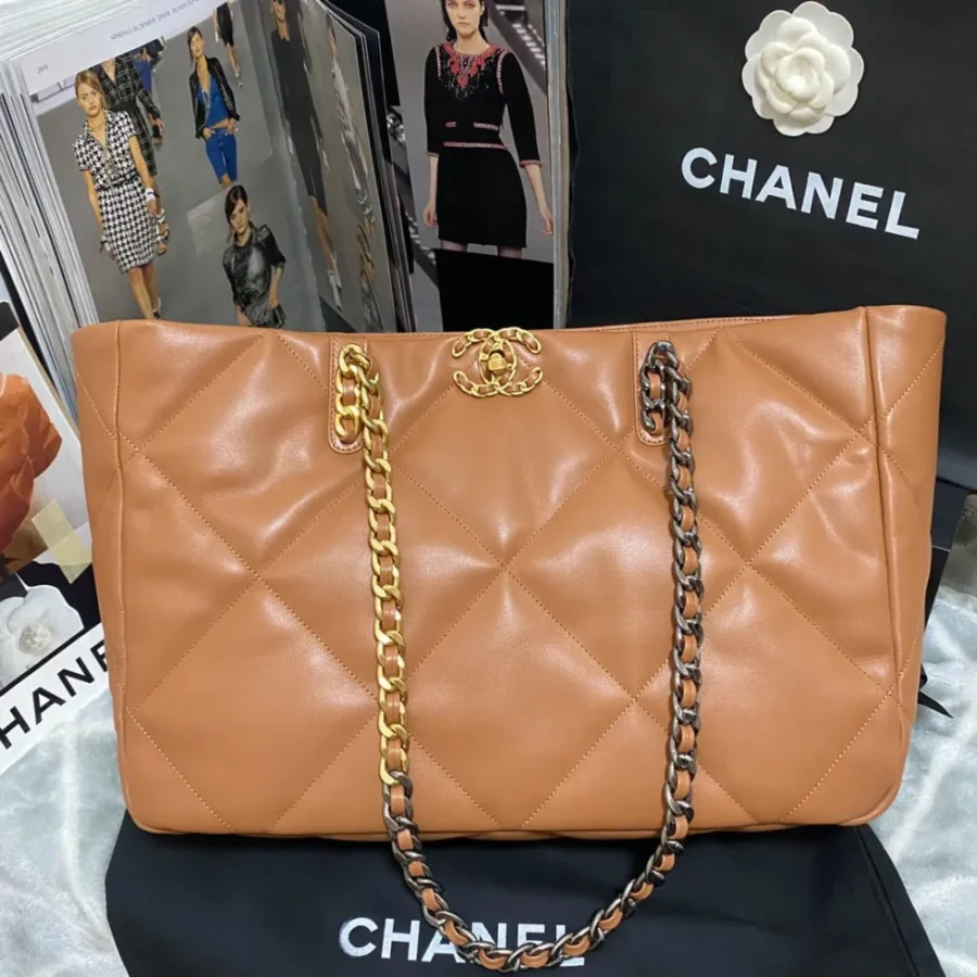 Chanel Style: AS3660 Size: 264010cm