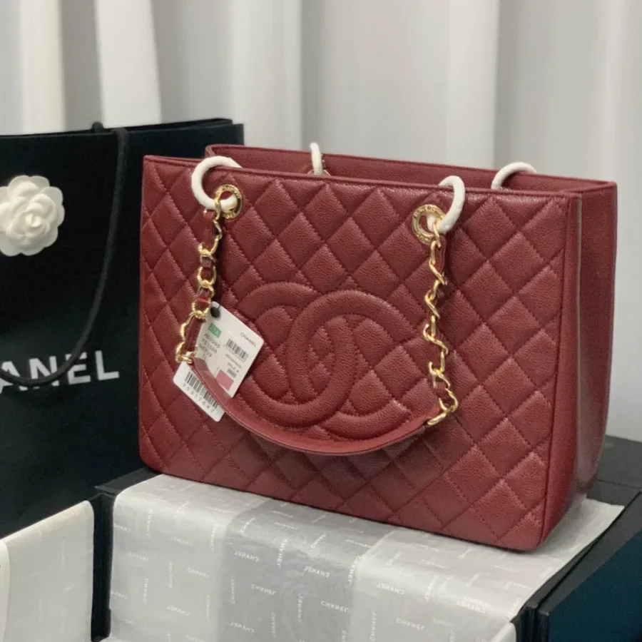 CHANEL Model: 50995# Size: 24X33X13CM Antique Silver
