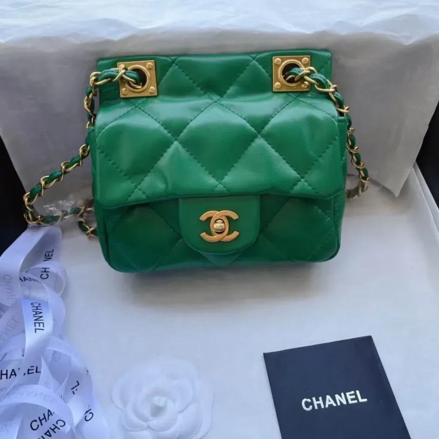 Size: 18x16cm