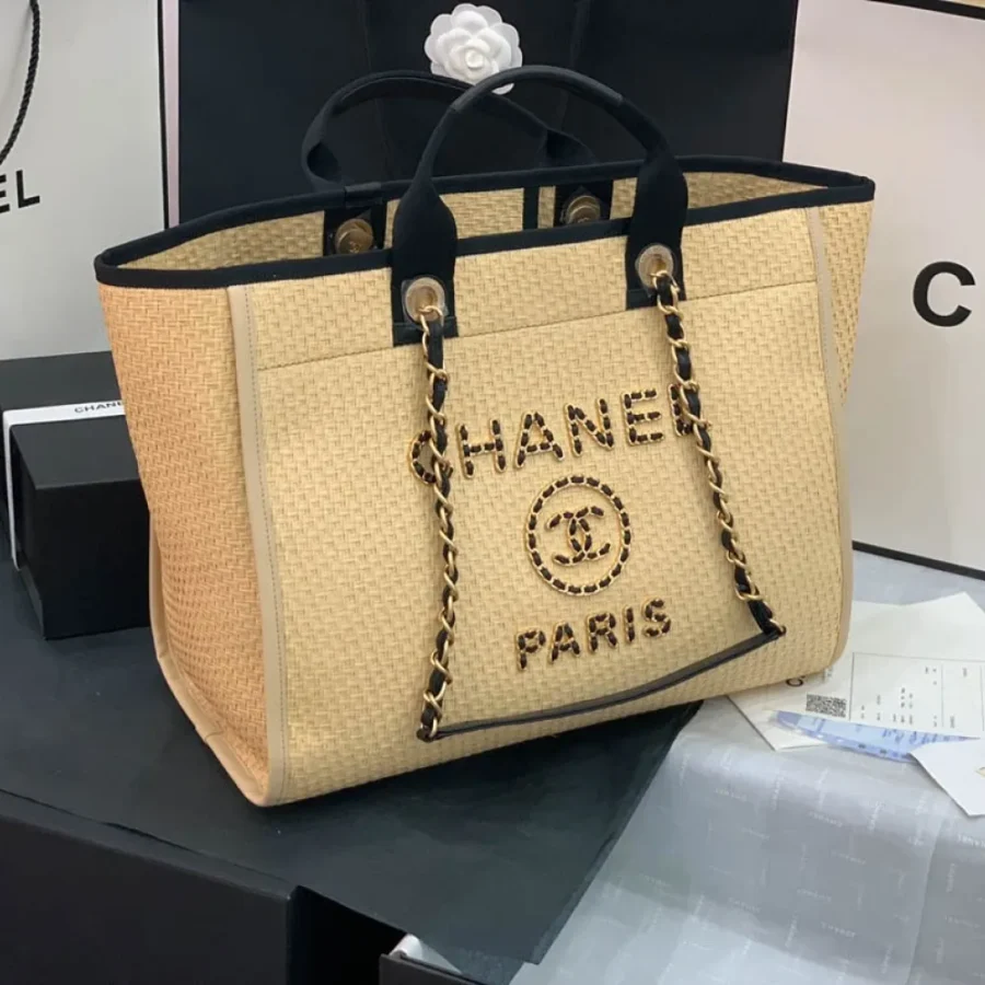 CHANEL Large: 66941#: Size: 38 X32 X18 cm 33X14.5X24CM