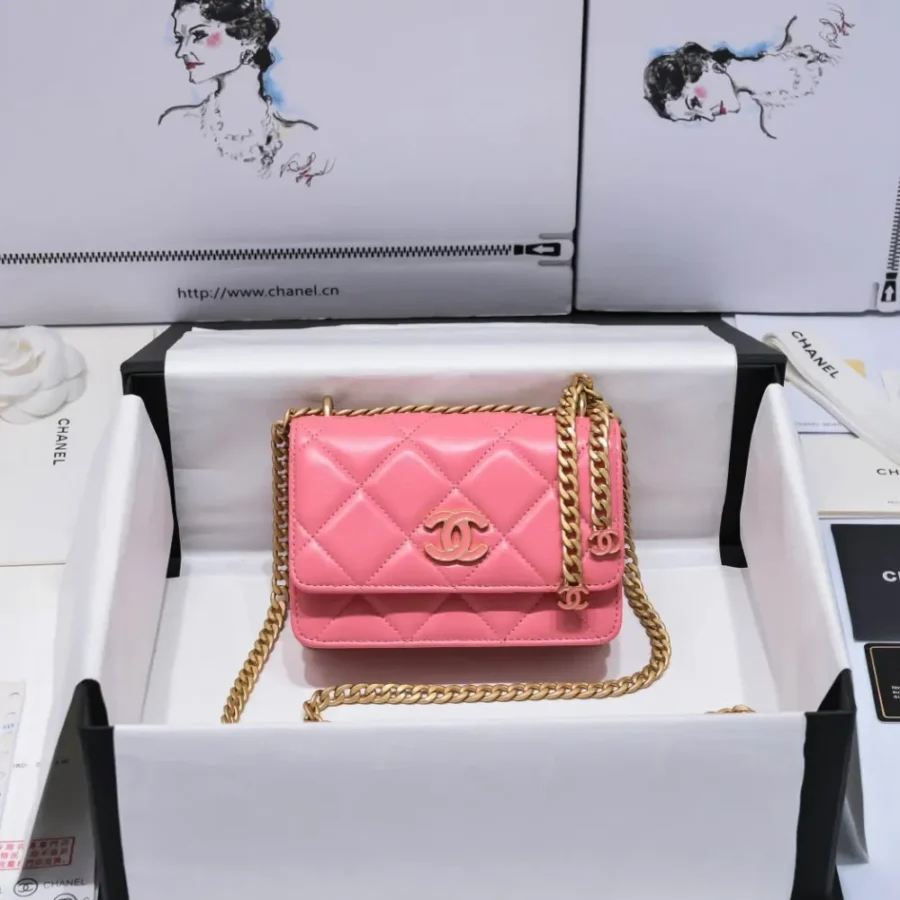 Size: 11x15.5x4.5cm