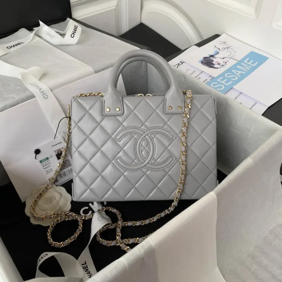 Cosmetic box bag Size: 1520.510.5