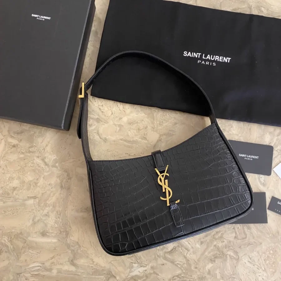 Underarm bag Code: 657228 Size: 23x16x6.5cm