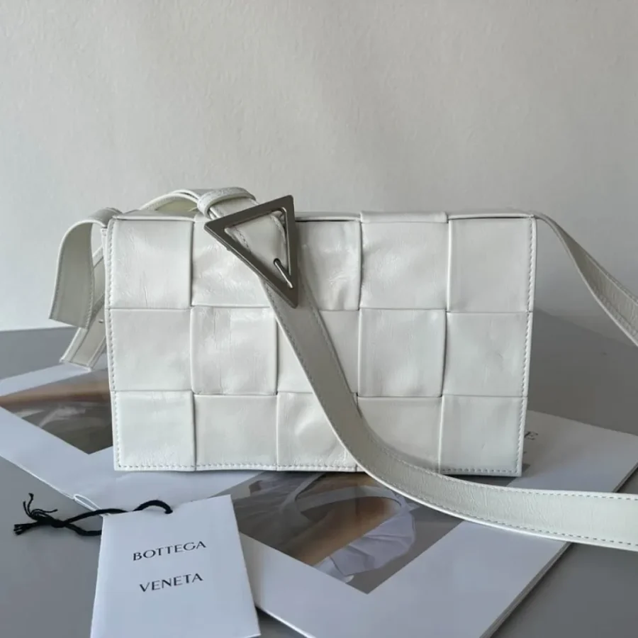 BV Cassette bag Size: 23x15cm 667298