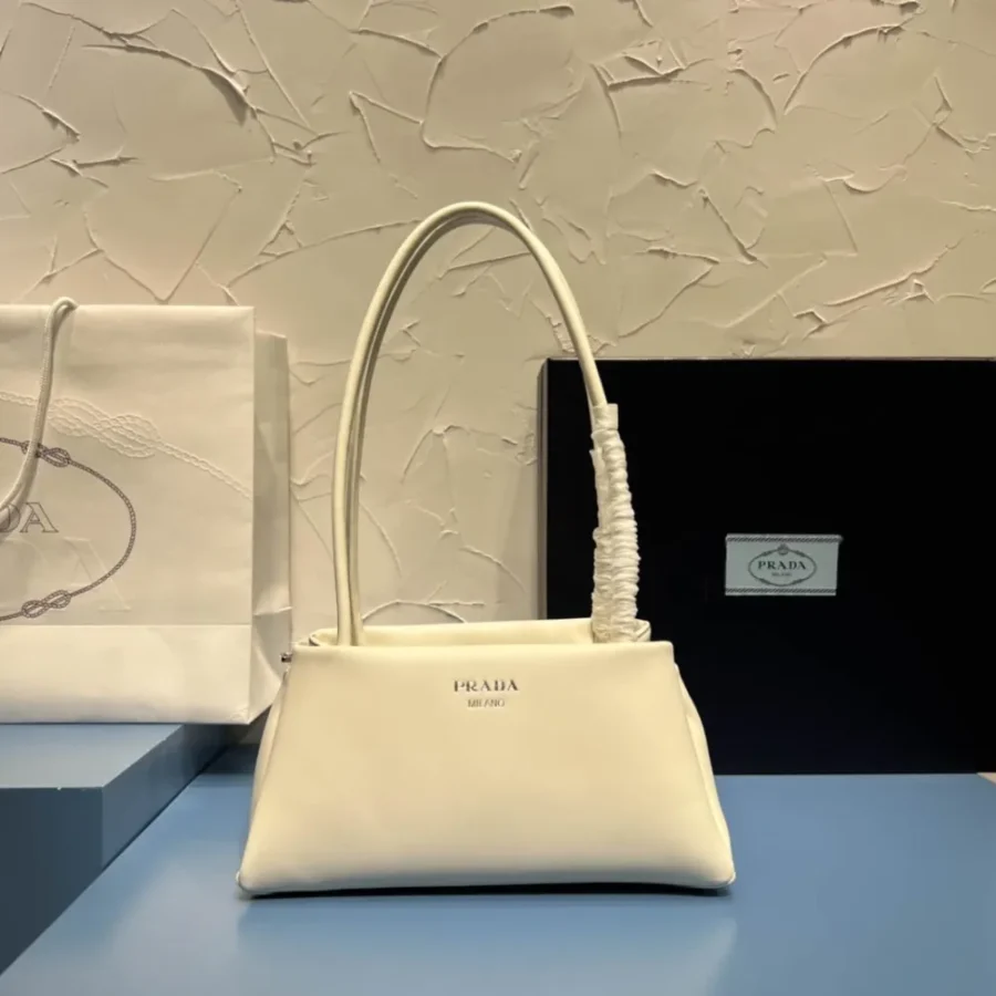 Prada Underarm Bag Size: 25.5x13cm 1BA368