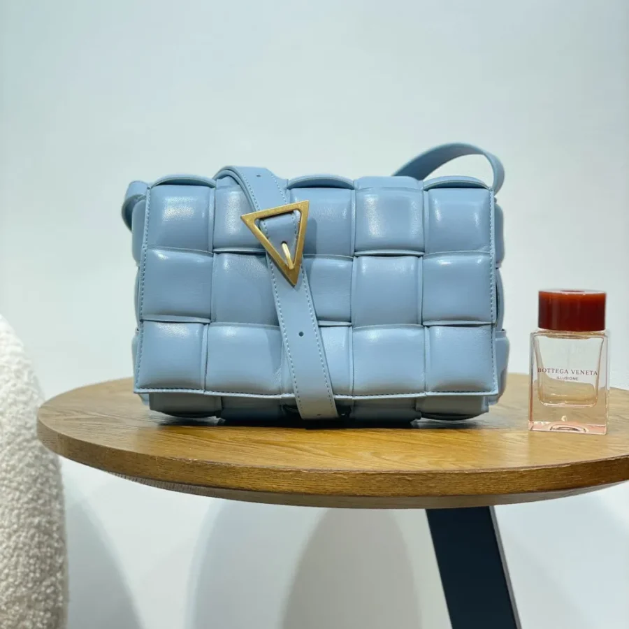 BV Padded Cassette Pillow Bag Size: 26x18cm 70094